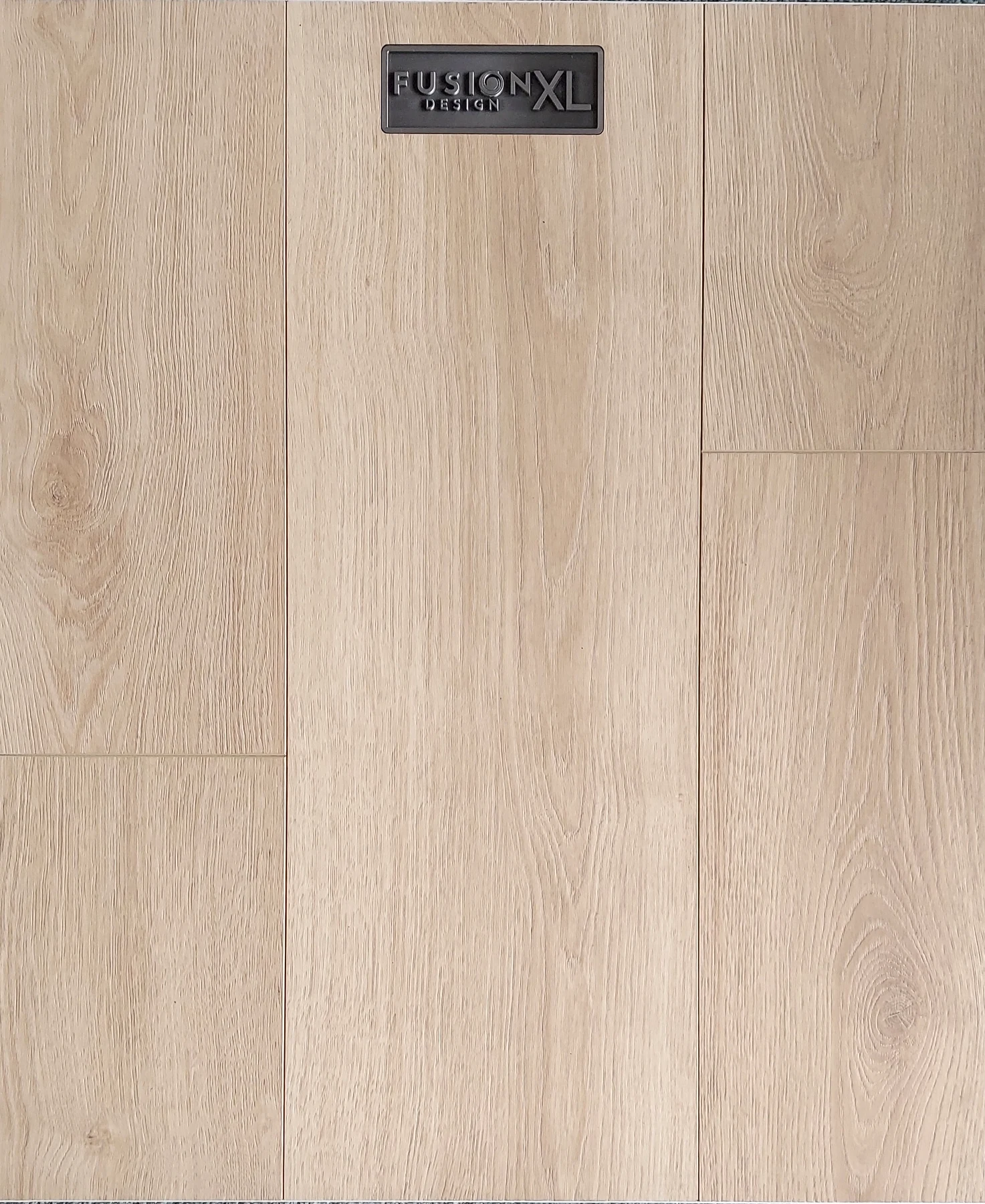 Shoreline Fusion Design XL · Laminate · Chesapeake · Fusion Design XL · flooring sample photo · Floor World Ephrata PA