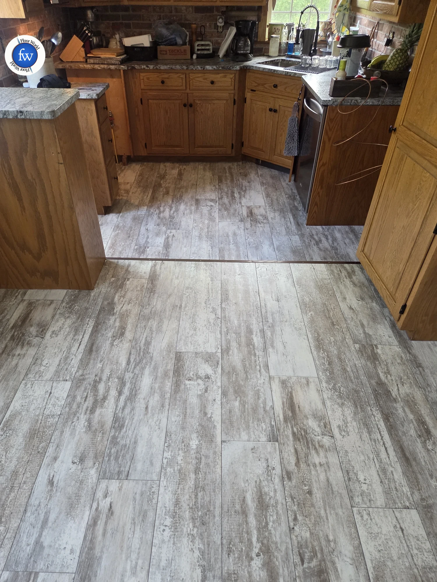 Reminisce First Snowfall · Sheet Vinyl · Congoleum · Advantage · installed room photo · Floor World Ephrata PA