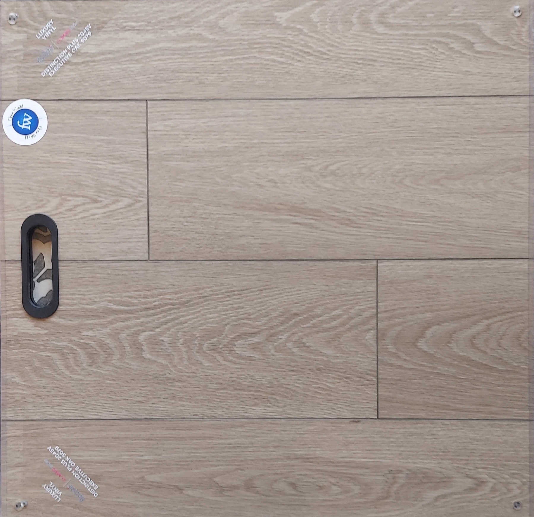 Executive Oak Distinction Plus · Luxury Vinyl Plank/Tile · Shaw · Distinction Plus · flooring sample photo · Floor World Ephrata PA