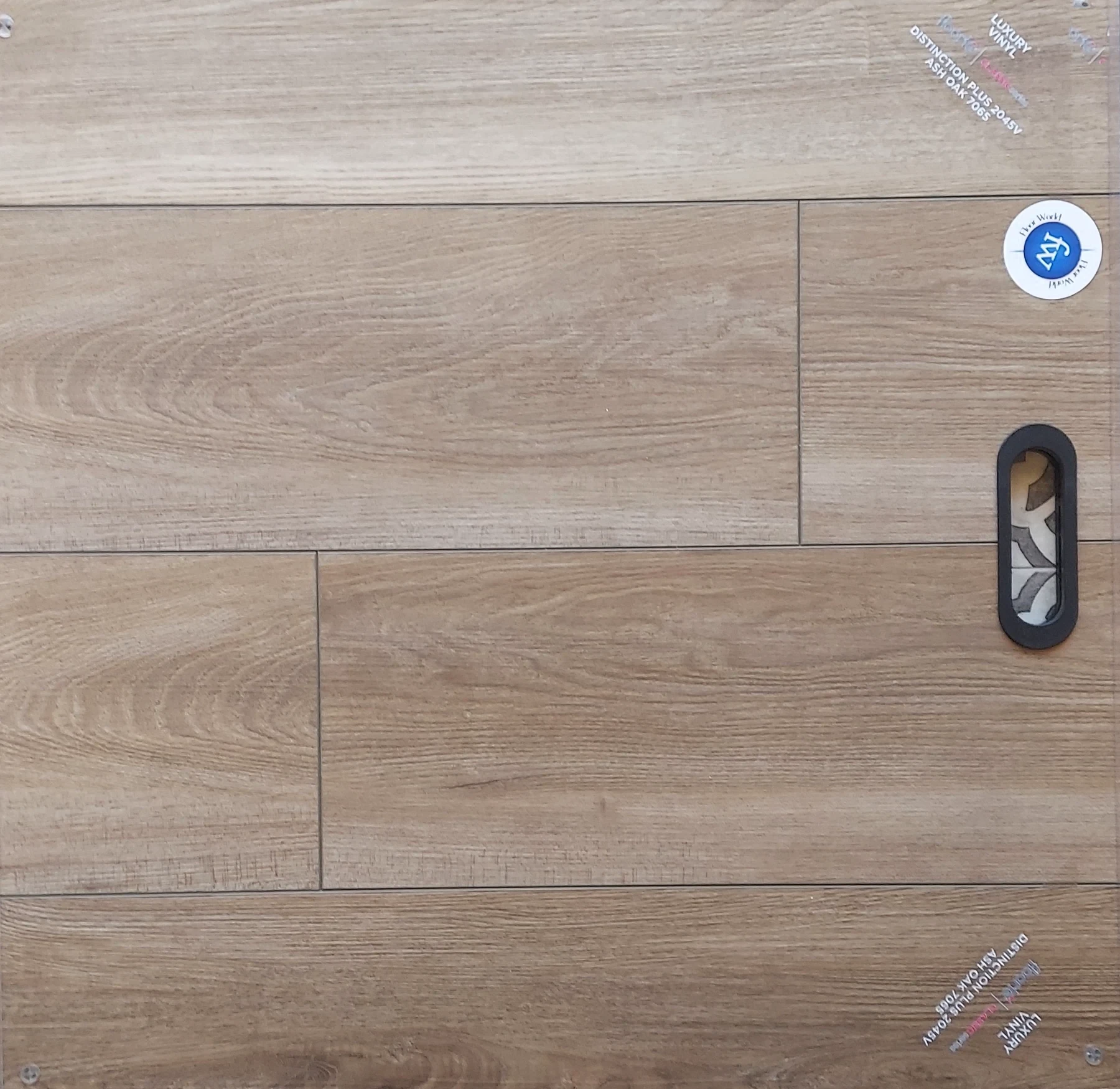 Ash Oak Distinction Plus · Luxury Vinyl Plank/Tile · Shaw · Distinction Plus · flooring sample photo · Floor World Ephrata PA